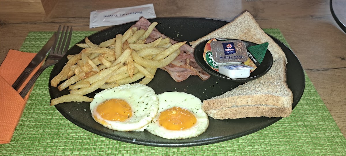 Rustic Roots Family Restaurant-8